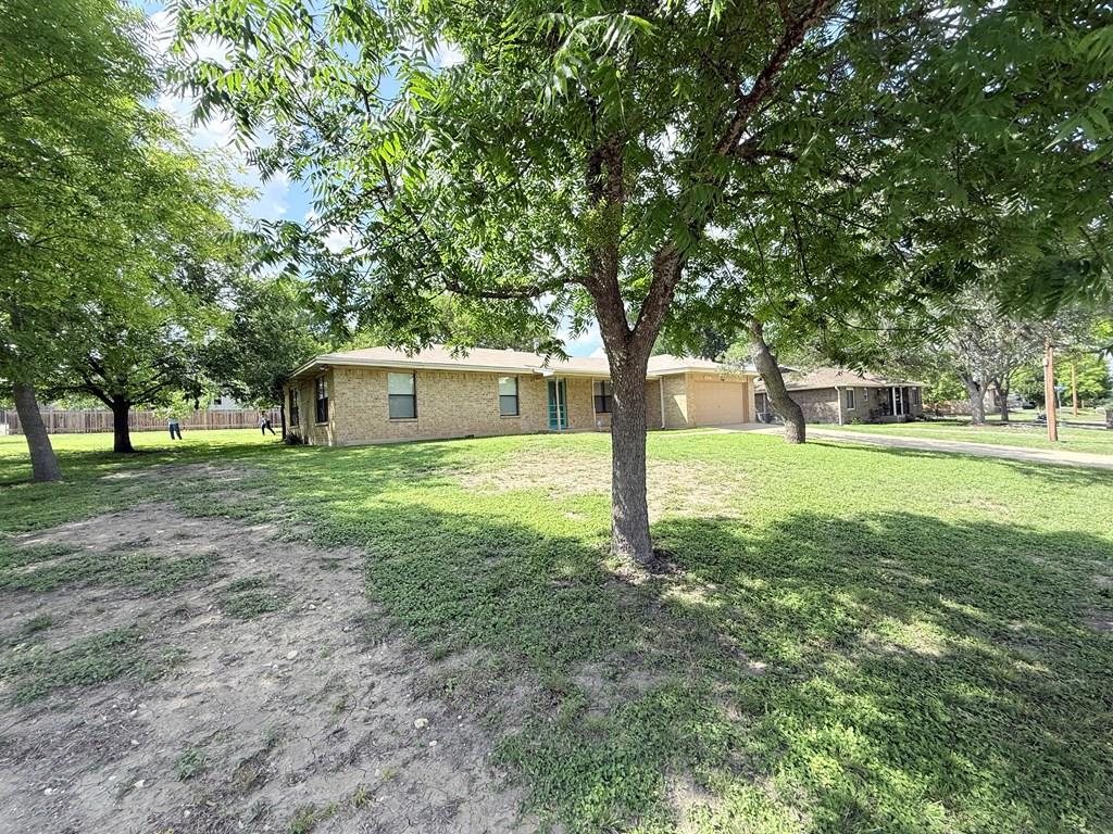 404 Mack Hollimon Drive Kerrville TX 78028