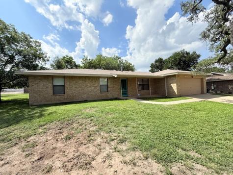 404 Mack Hollimon Drive Kerrville TX 78028