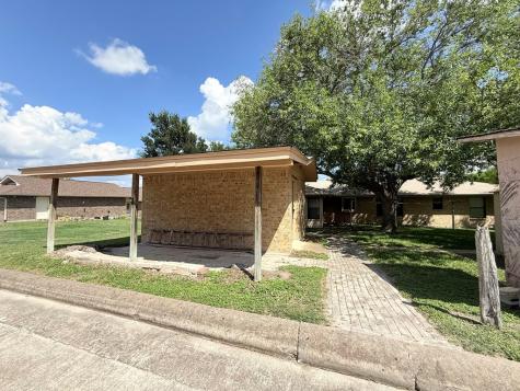 404 Mack Hollimon Drive Kerrville TX 78028