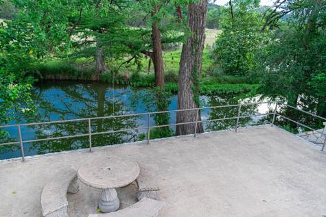 320 Overland Trail Hunt TX 78024
