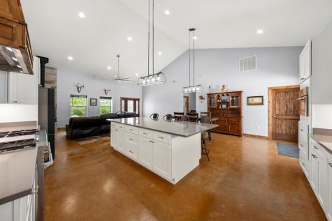 161 Balsly Road Center Point TX 78010