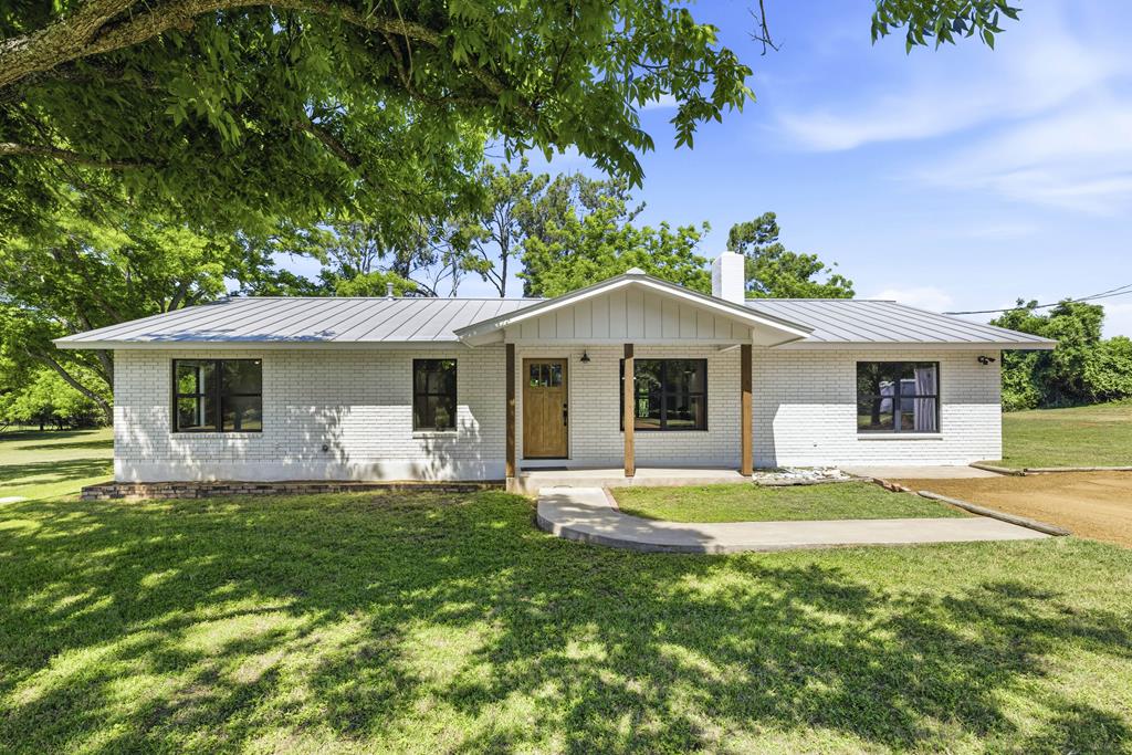 125 Lower Crabapple Road Fredericksburg TX 78624