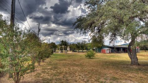 201 7th Street Leakey TX 78873