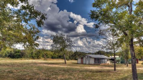 201 7th Street Leakey TX 78873
