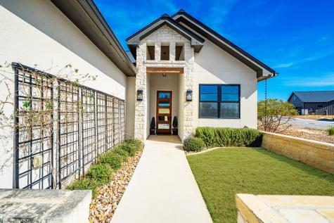1025 Comanche Hills Drive Kerrville TX 78028