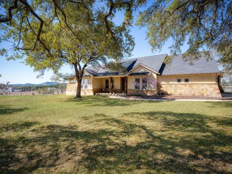 676 Highgate Bandera TX 78003