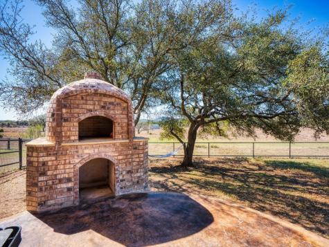 676 Highgate Bandera TX 78003
