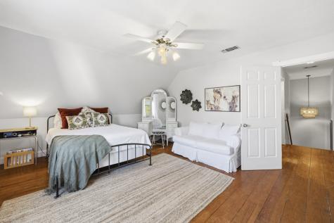 704 North Creek Road Comfort TX 78013