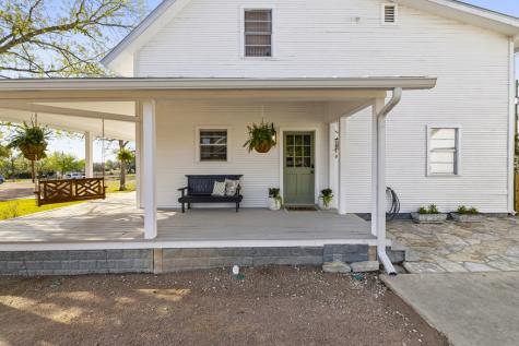 704 North Creek Road Comfort TX 78013
