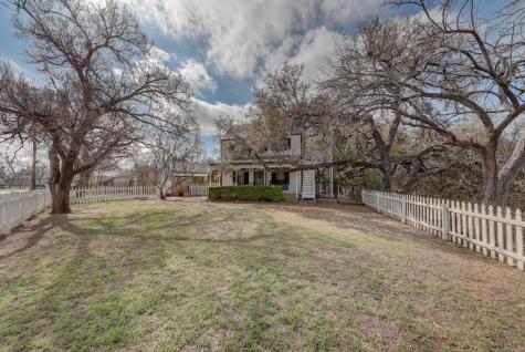 507 Travis Street Fredericksburg TX 78624