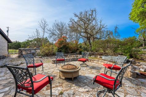 377 Shin Oak Way Kerrville TX 78028
