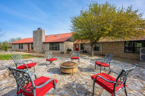 377 Shin Oak Way Kerrville TX 78028