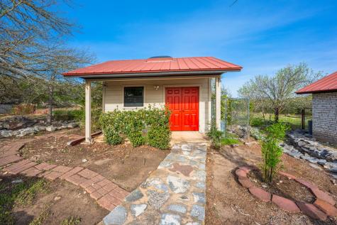 377 Shin Oak Way Kerrville TX 78028