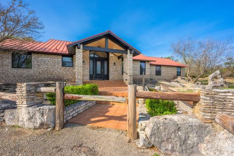 377 Shin Oak Way Kerrville TX 78028