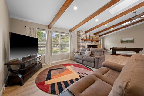 377 Shin Oak Way Kerrville TX 78028