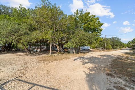 1602 Broad Oak Drive Bandera TX 78003