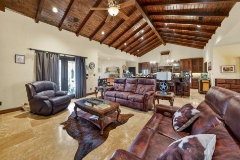 204 Red Oak Lane Ingram TX 78025