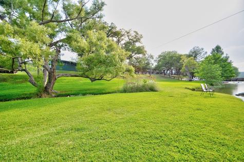 2960 Highway 39 Hunt TX 78024