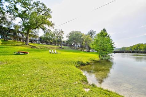 2960 Highway 39 Hunt TX 78024