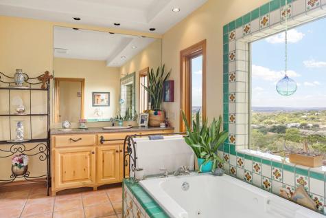 617 Hillside Drive Kerrville TX 78028