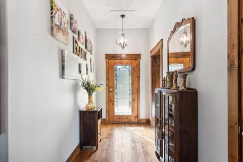 381 Camino Primero Leakey TX 78873