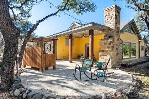 381 Camino Primero Leakey TX 78873