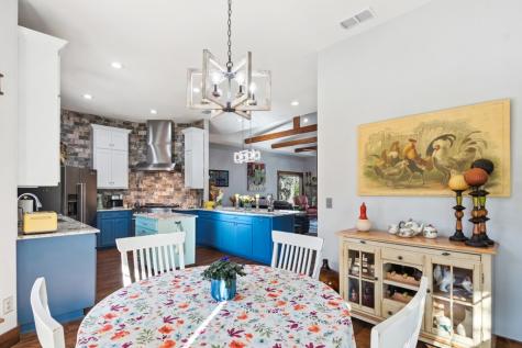 381 Camino Primero Leakey TX 78873