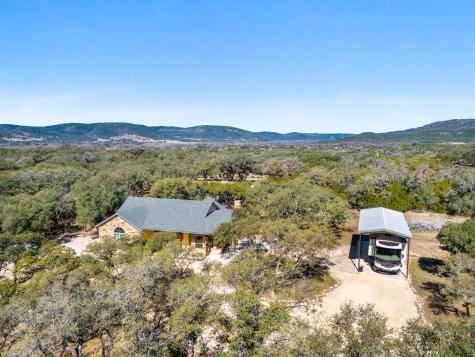 381 Camino Primero Leakey TX 78873