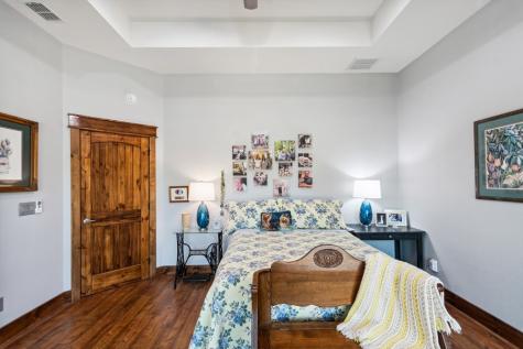 381 Camino Primero Leakey TX 78873