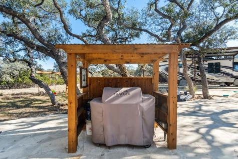 381 Camino Primero Leakey TX 78873