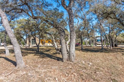 381 Camino Primero Leakey TX 78873