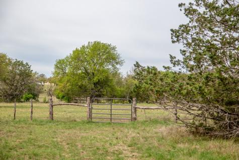 395 Bluff Creek Road Center Point TX 78010