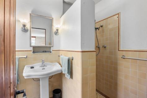 228 Galbraith Avenue Kerrville TX 78028