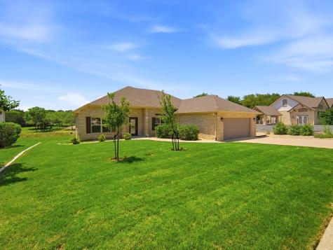 2011 Athens Avenue Kerrville TX 78028