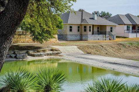 2011 Athens Avenue Kerrville TX 78028