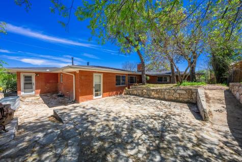 825 Golf Street Kerrville TX 78028