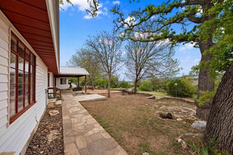 1094 Harper Road Kerrville TX 78028