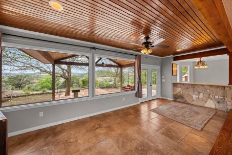 1094 Harper Road Kerrville TX 78028