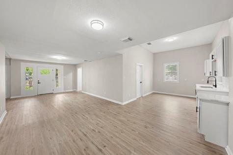 502 Ross Street Kerrville TX 78028