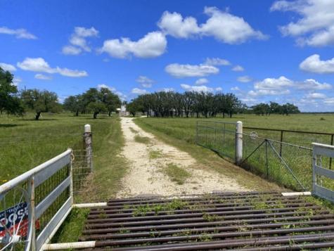 637 Fm 479 Mountain Home TX 78058