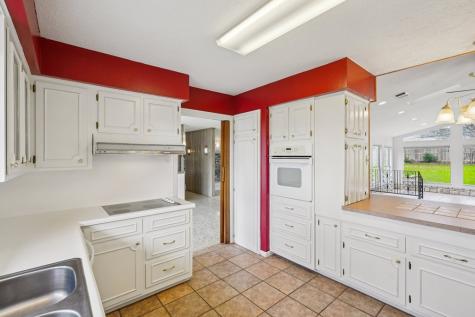 706 Cardinal Drive Kerrville TX 78028