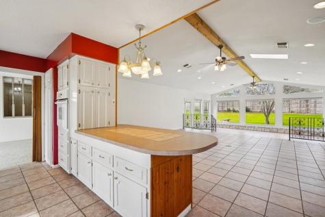 706 Cardinal Drive Kerrville TX 78028