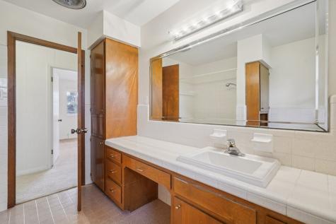 706 Cardinal Drive Kerrville TX 78028