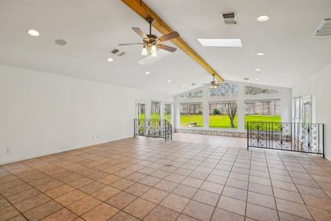 706 Cardinal Drive Kerrville TX 78028