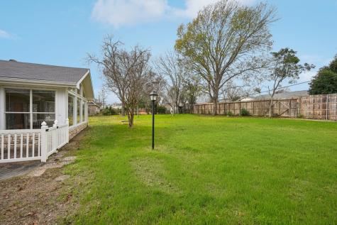 706 Cardinal Drive Kerrville TX 78028
