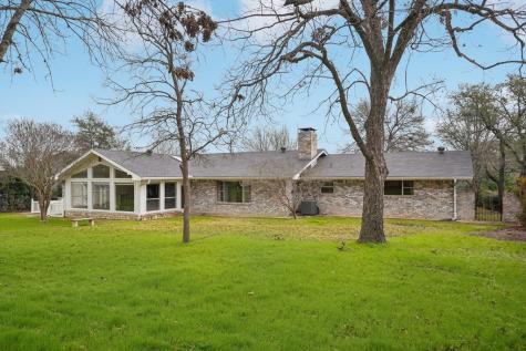 706 Cardinal Drive Kerrville TX 78028