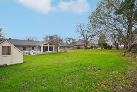 706 Cardinal Drive Kerrville TX 78028