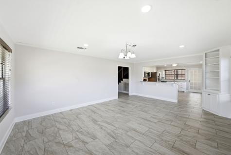 1300 Warbler Drive Kerrville TX 78028