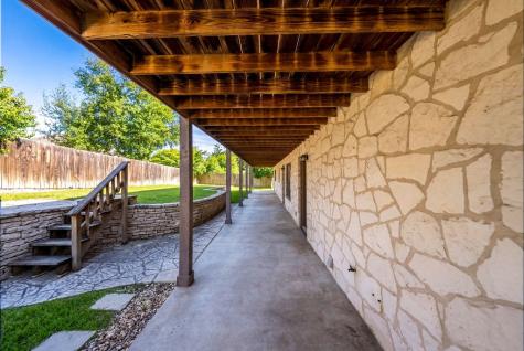 1300 Warbler Drive Kerrville TX 78028