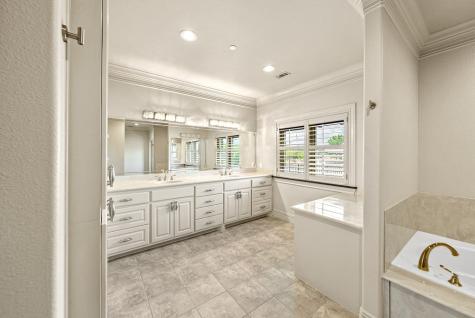 521 Guadalupe Street Kerrville TX 78028